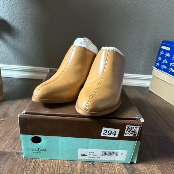 Diba True | No Vella Mule - Picture 4 of 9